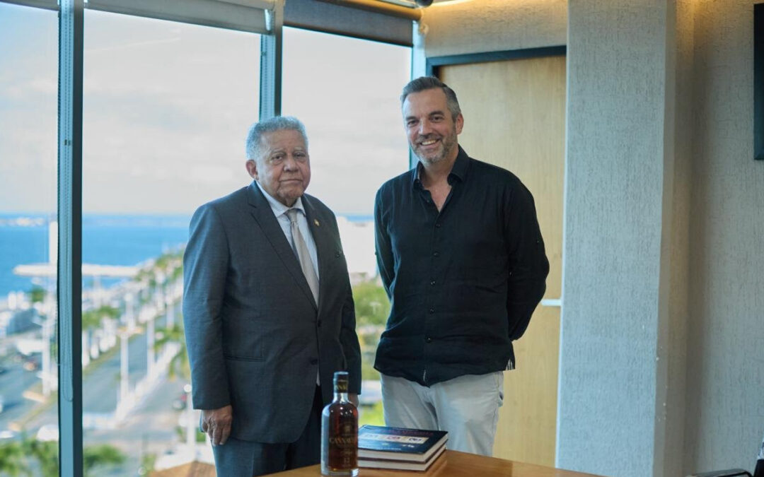 Reunión con el Embajador de República Dominicana